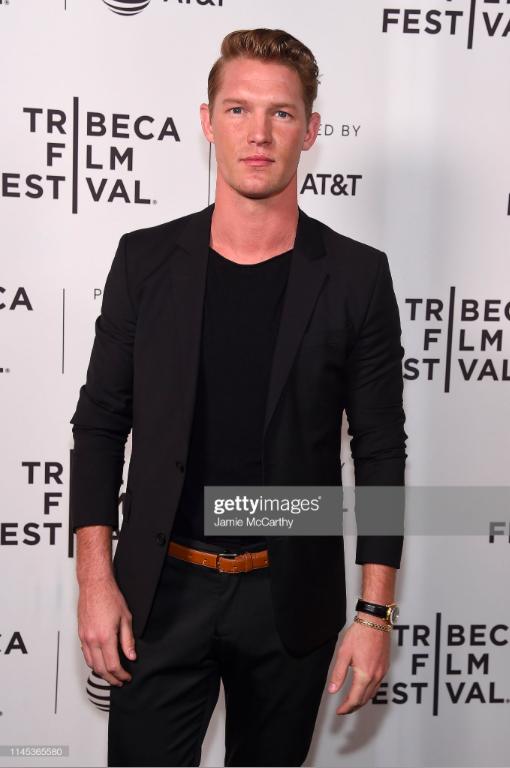 actor Nils Lawton large photo