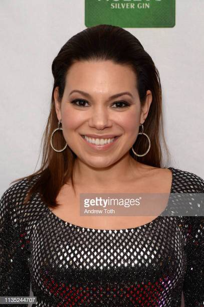 actor Gloria Garayua large photo