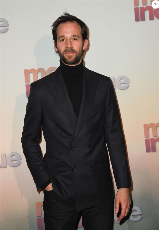 actor Benjamin Lavernhe large photo