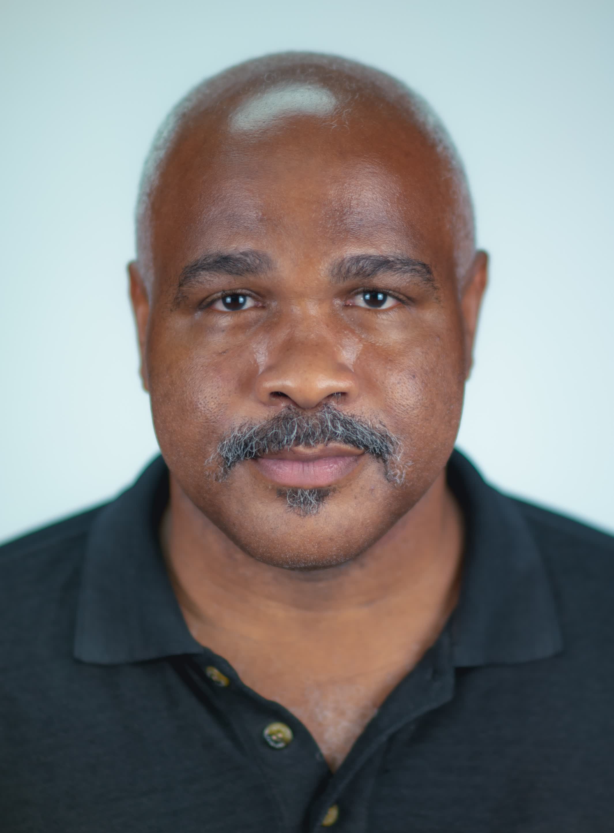 actor Michael Cherrie large photo