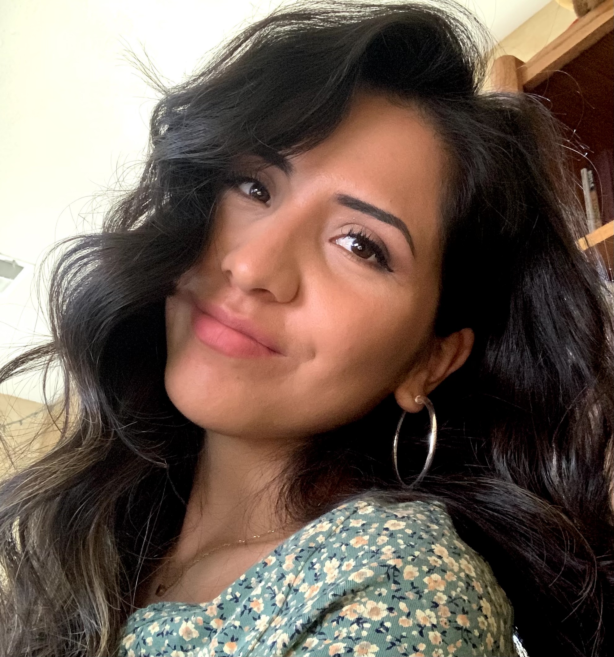 actor Erika Vásquez large photo