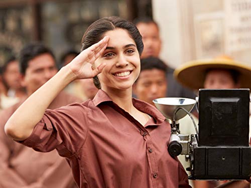 actor Sharvari Wagh large photo