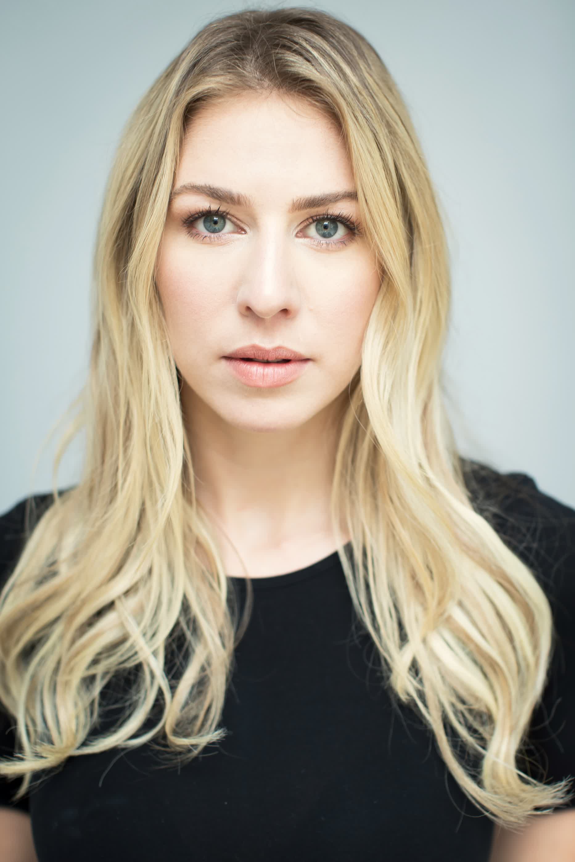 actor Amara Kremblewski large photo