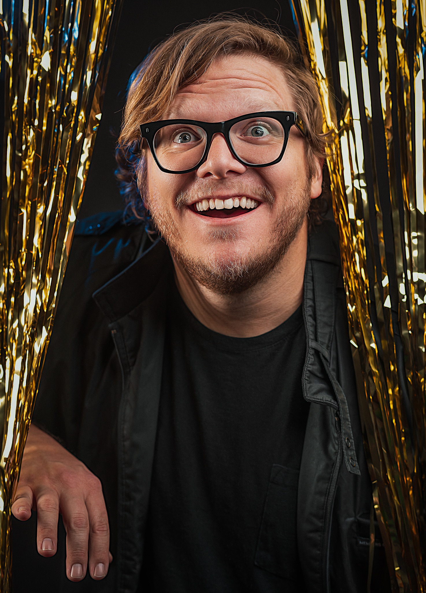 actor Aaron G. Hale large photo