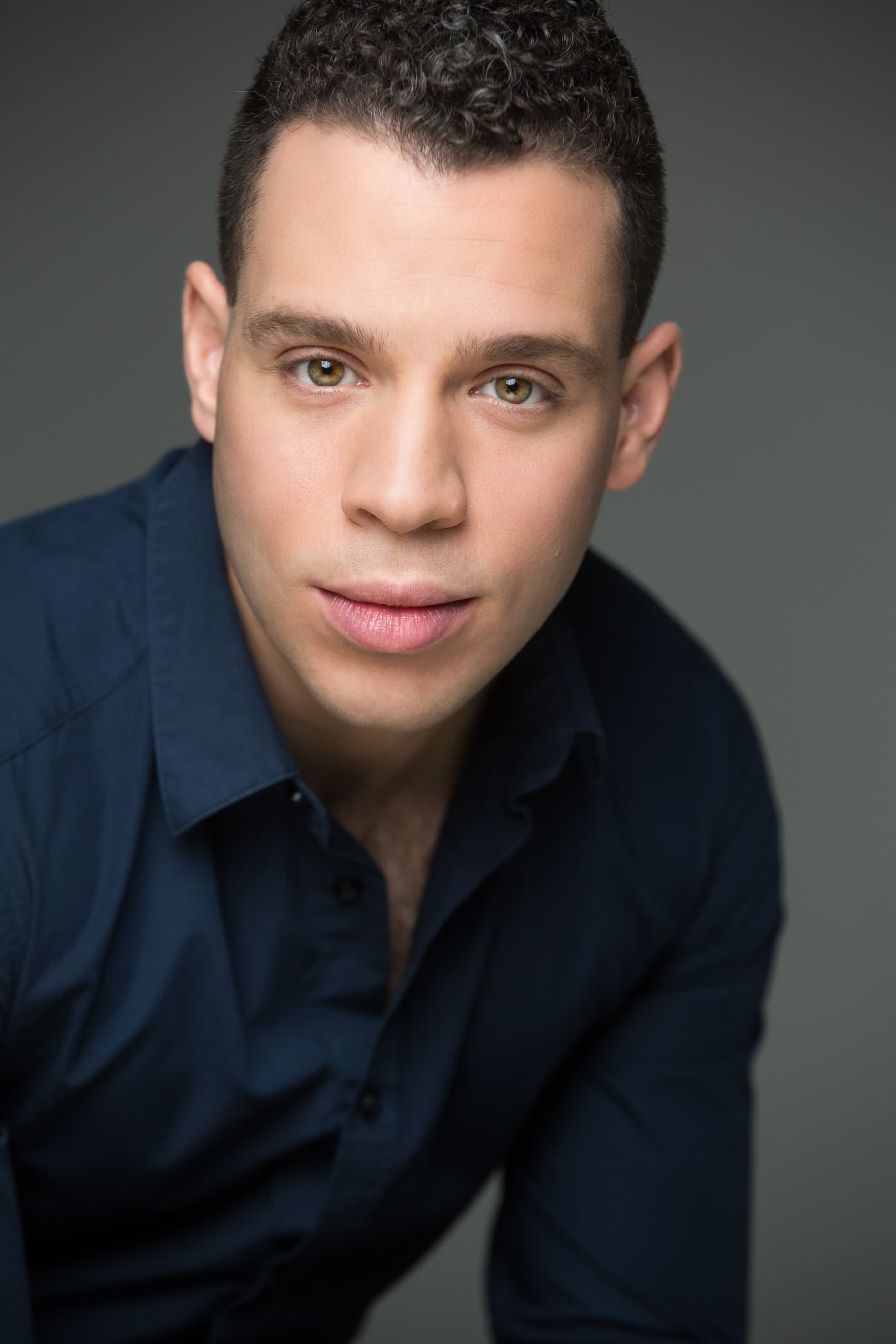 actor Robin de Jesus large photo