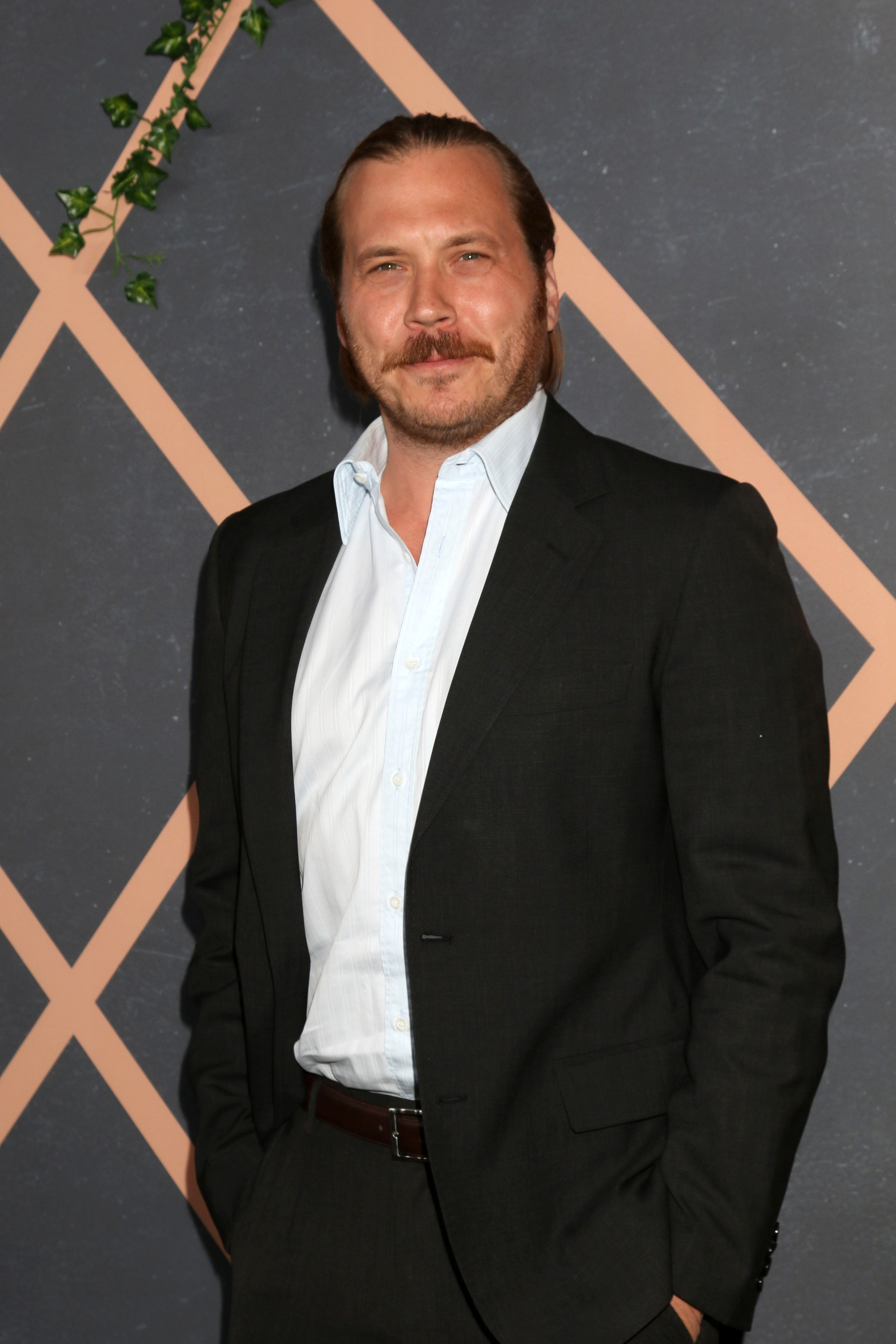 actor Scott MacArthur large photo