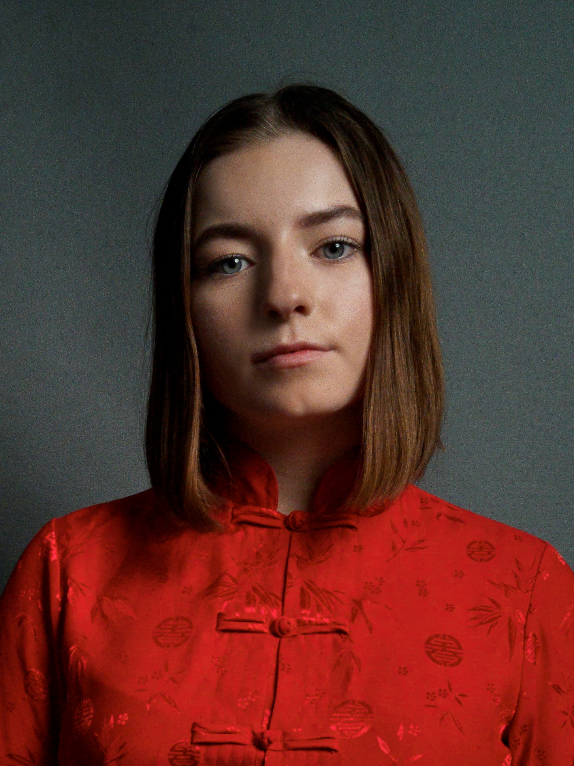 actor Hazel Doupe large photo