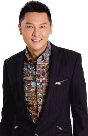 actor Lai-Kit Kwan large photo