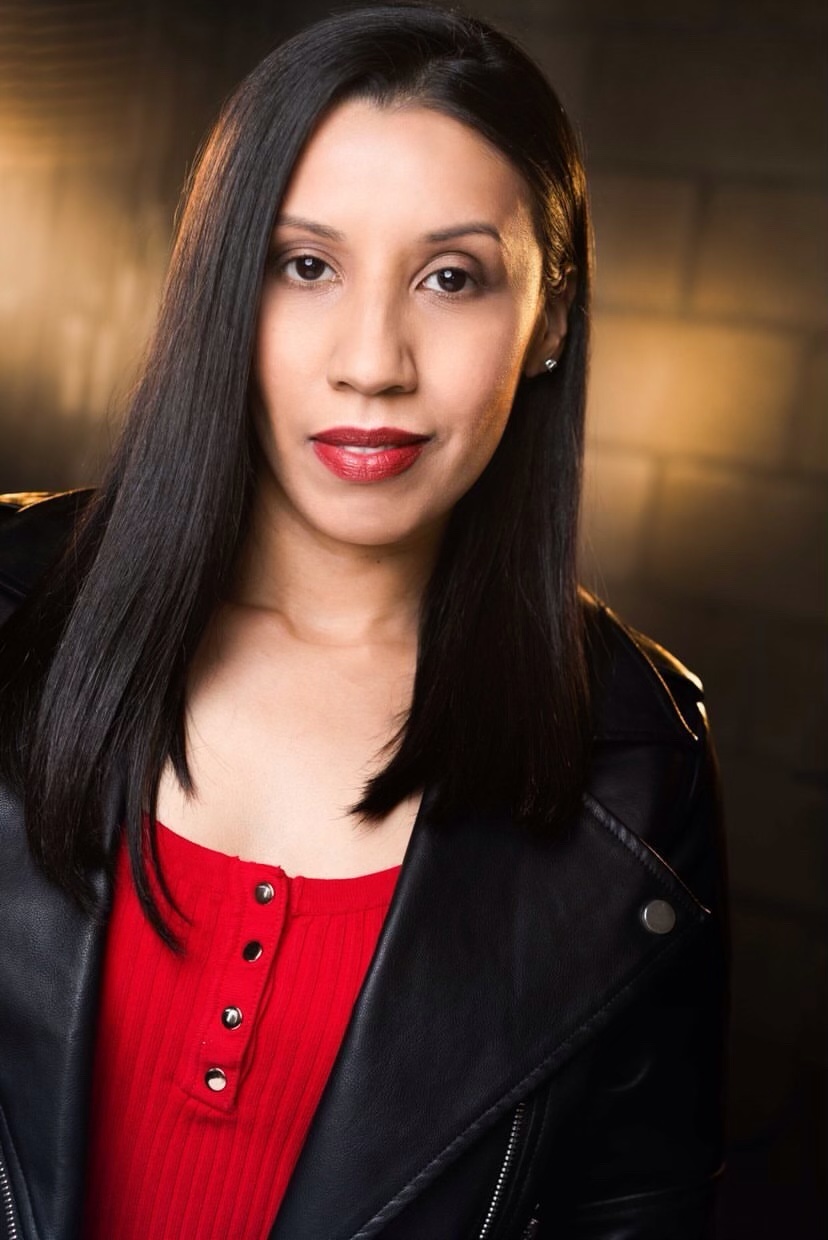 actor Nayeli Esparza large photo