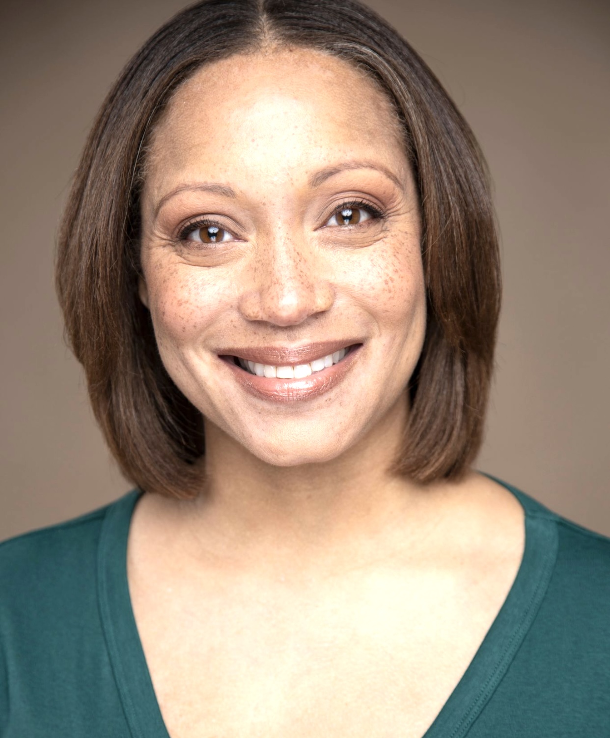 actor Ayana Brown large photo