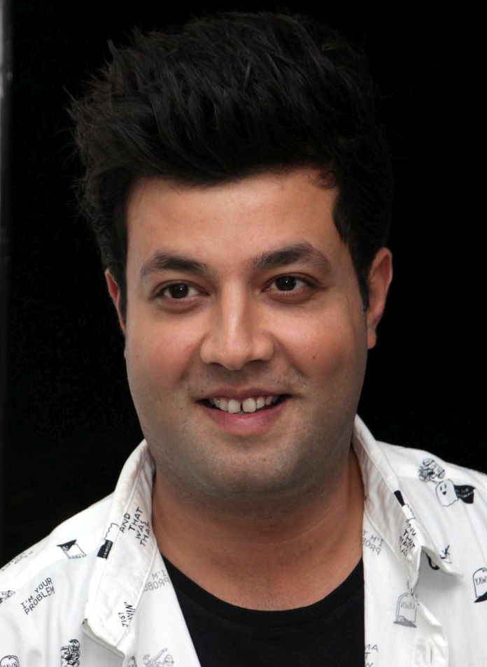 actor Varun Sharma large photo