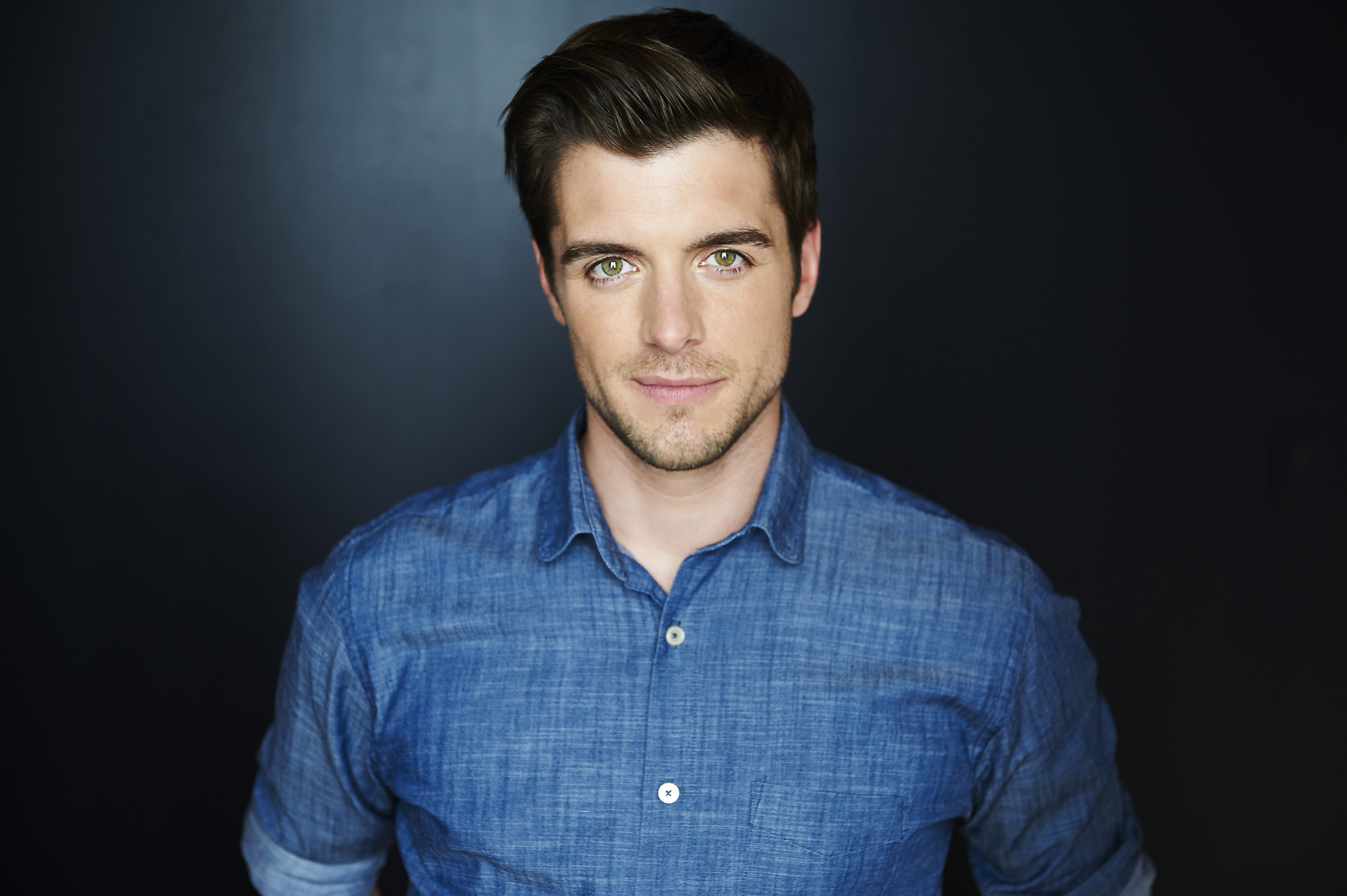 actor Dan Jeannotte large photo