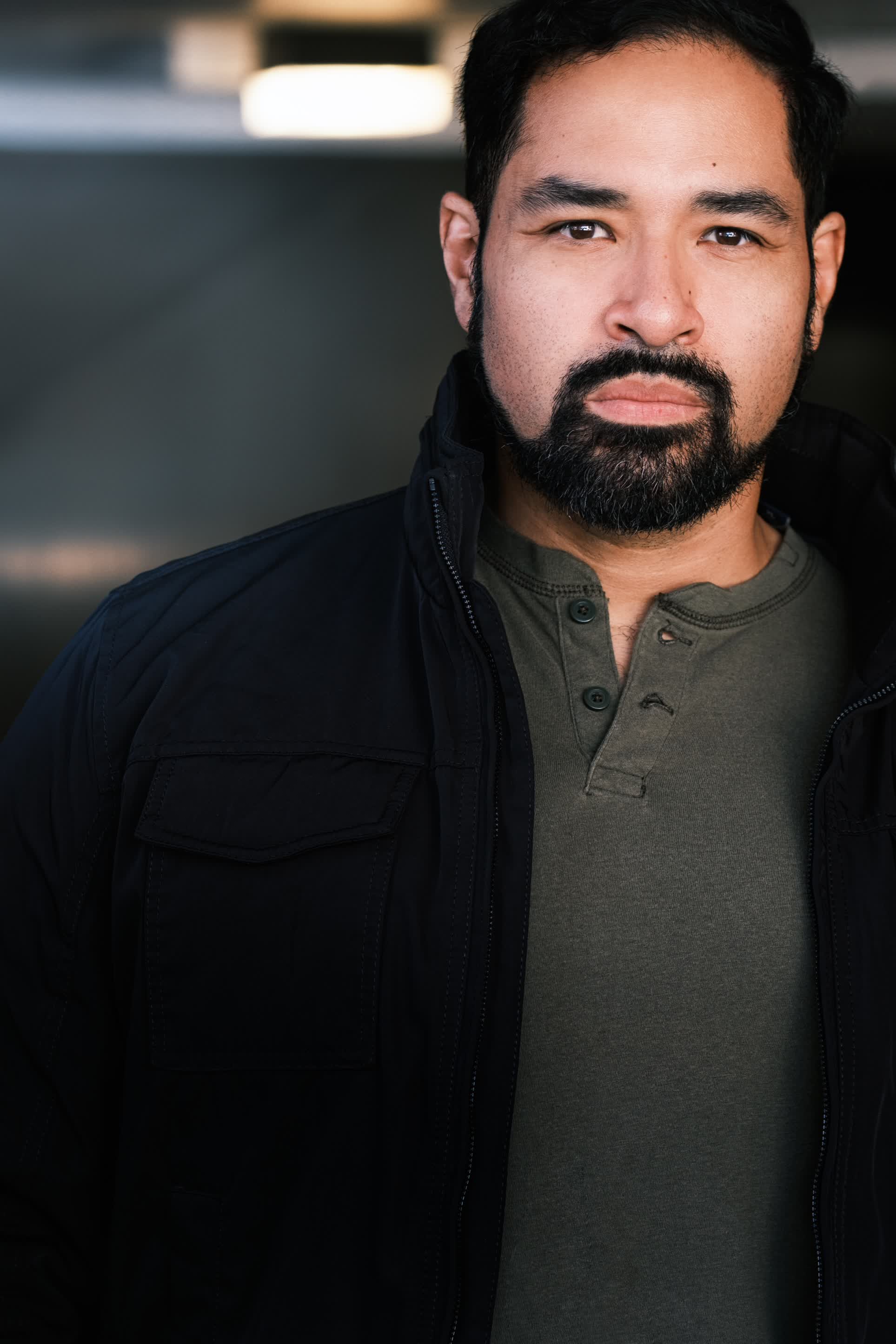 actor Oscar Leiva large photo