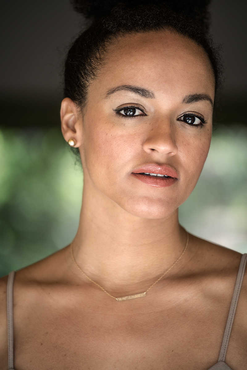 actor Melanie Thompson large photo