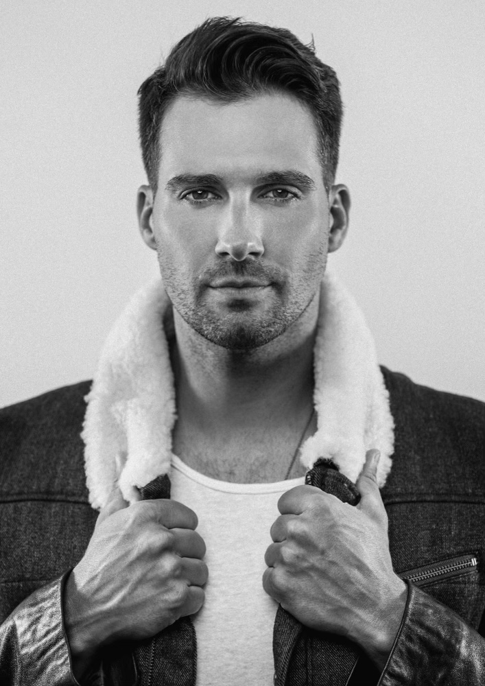 actor James Maslow large photo