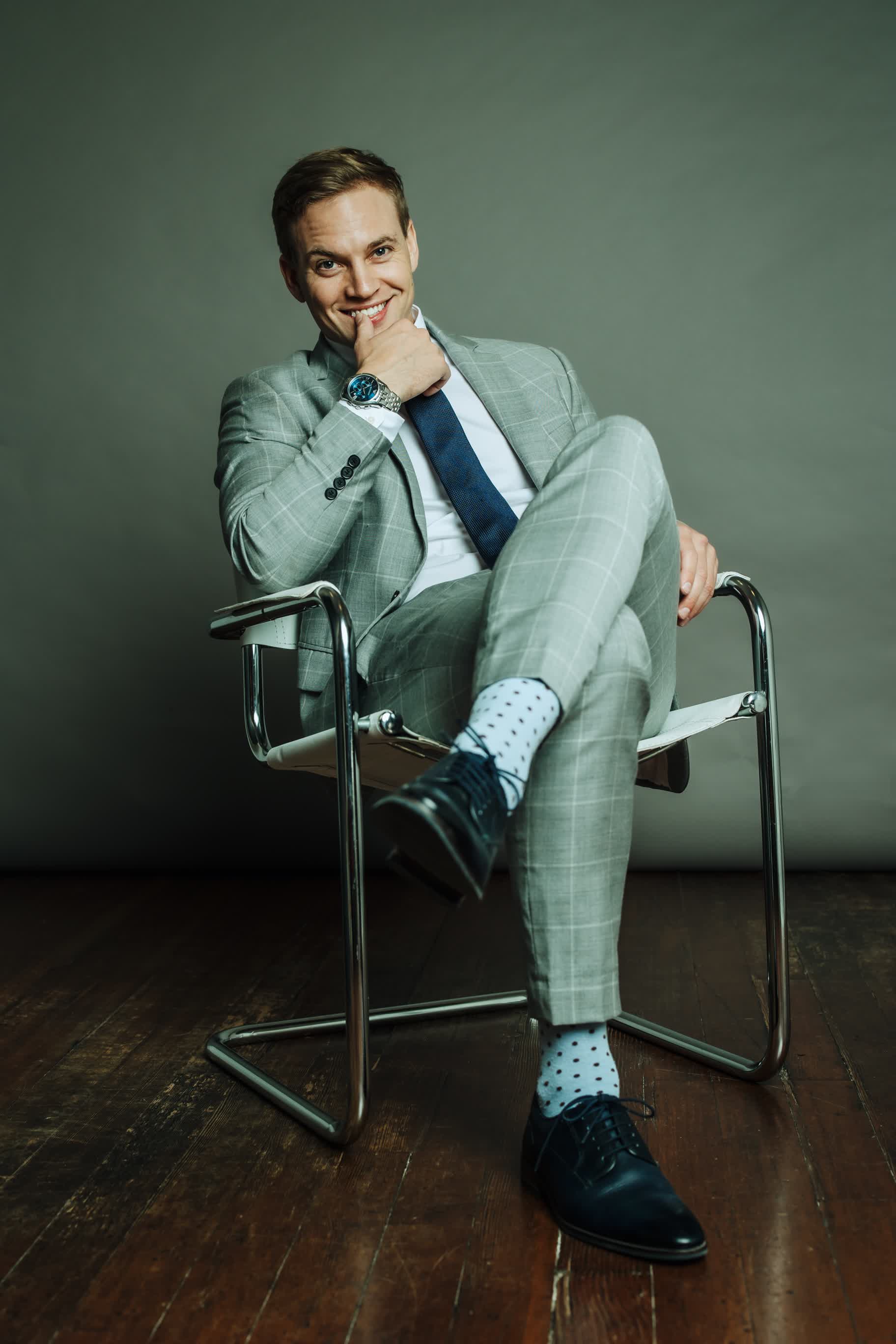 actor Marshall Williams large photo