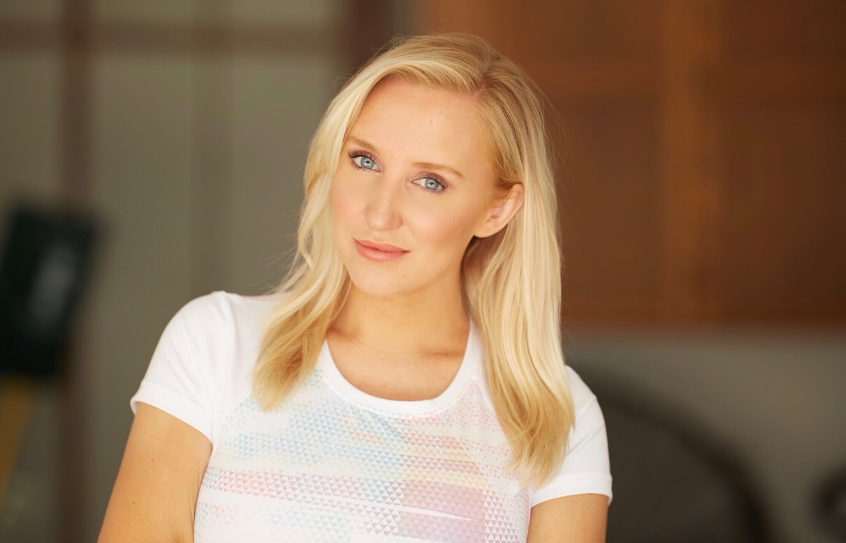 actor Krista Perry large photo