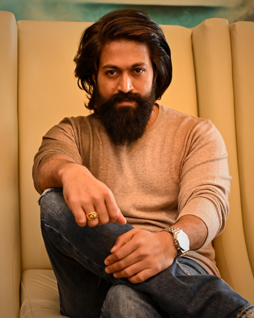 actor Yash large photo