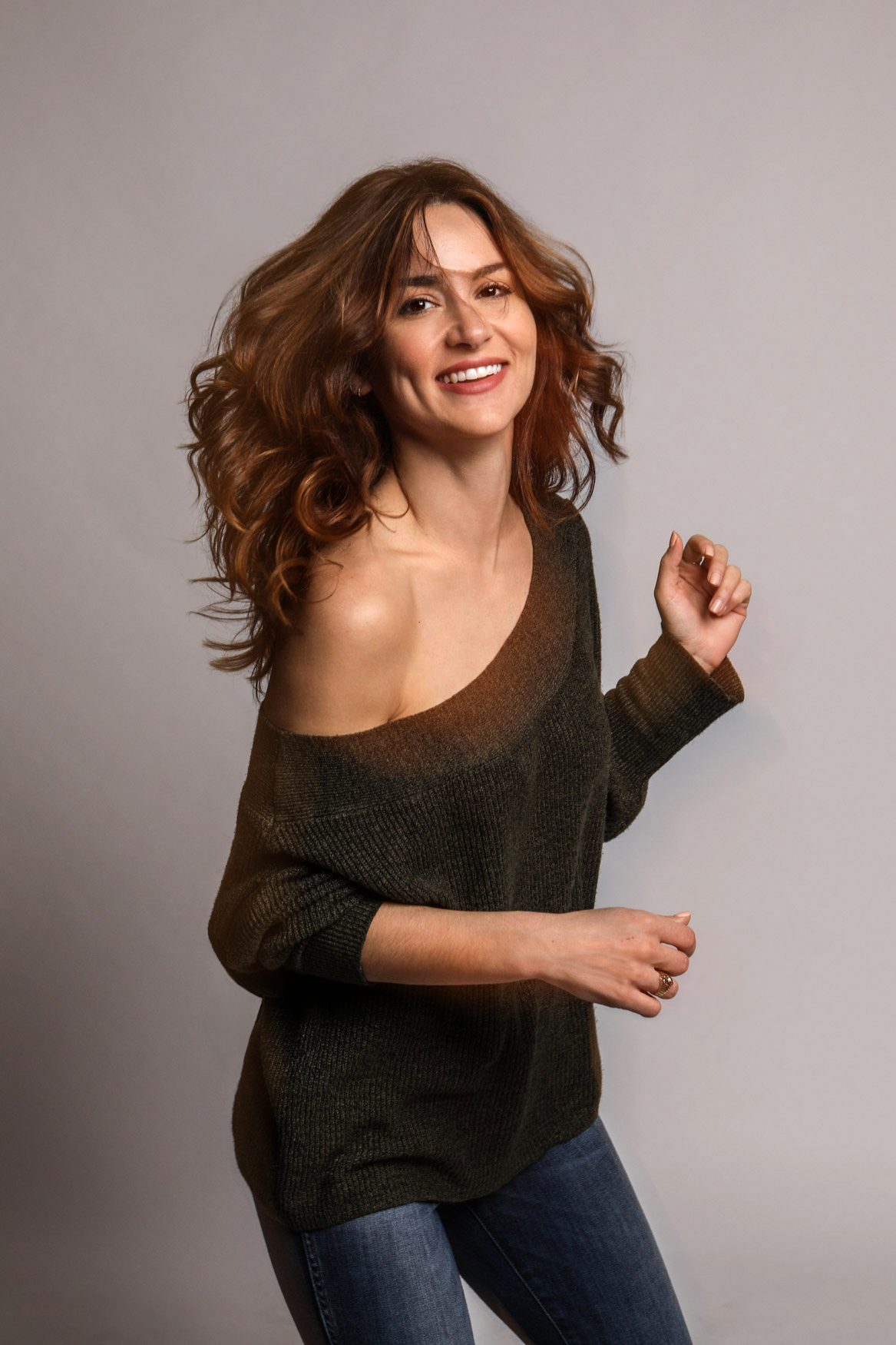 actor Ava Paloma large photo