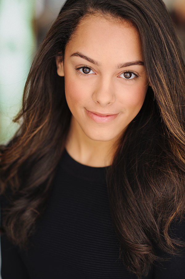 actor Sofia Deler large photo