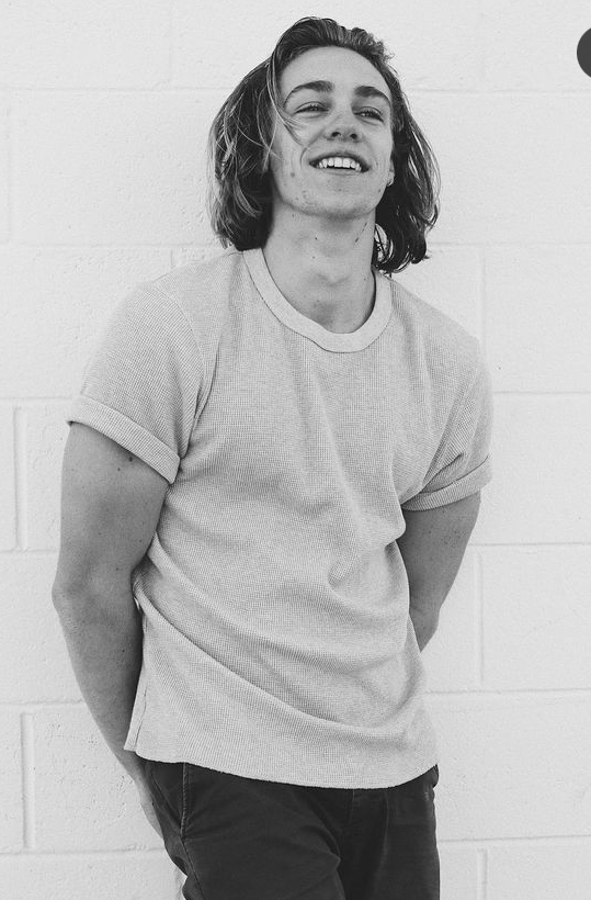 actor Cooper van Grootel large photo