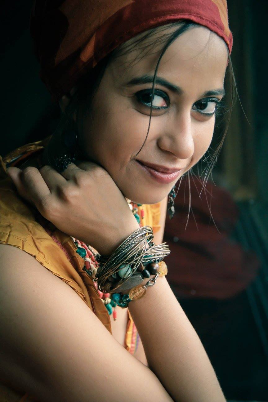 actor Ronjini Chakraborty large photo