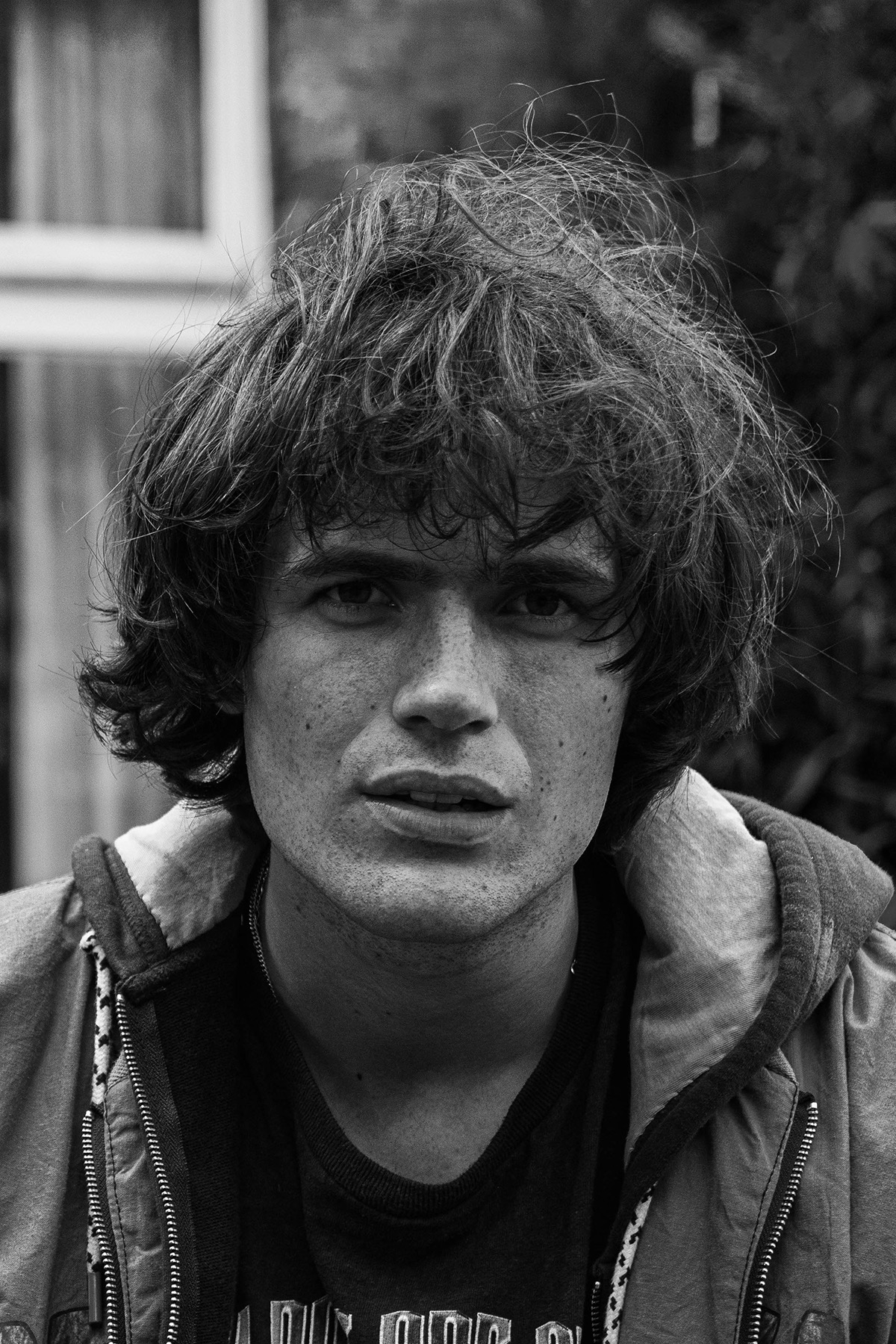 actor Jamie Flatters large photo