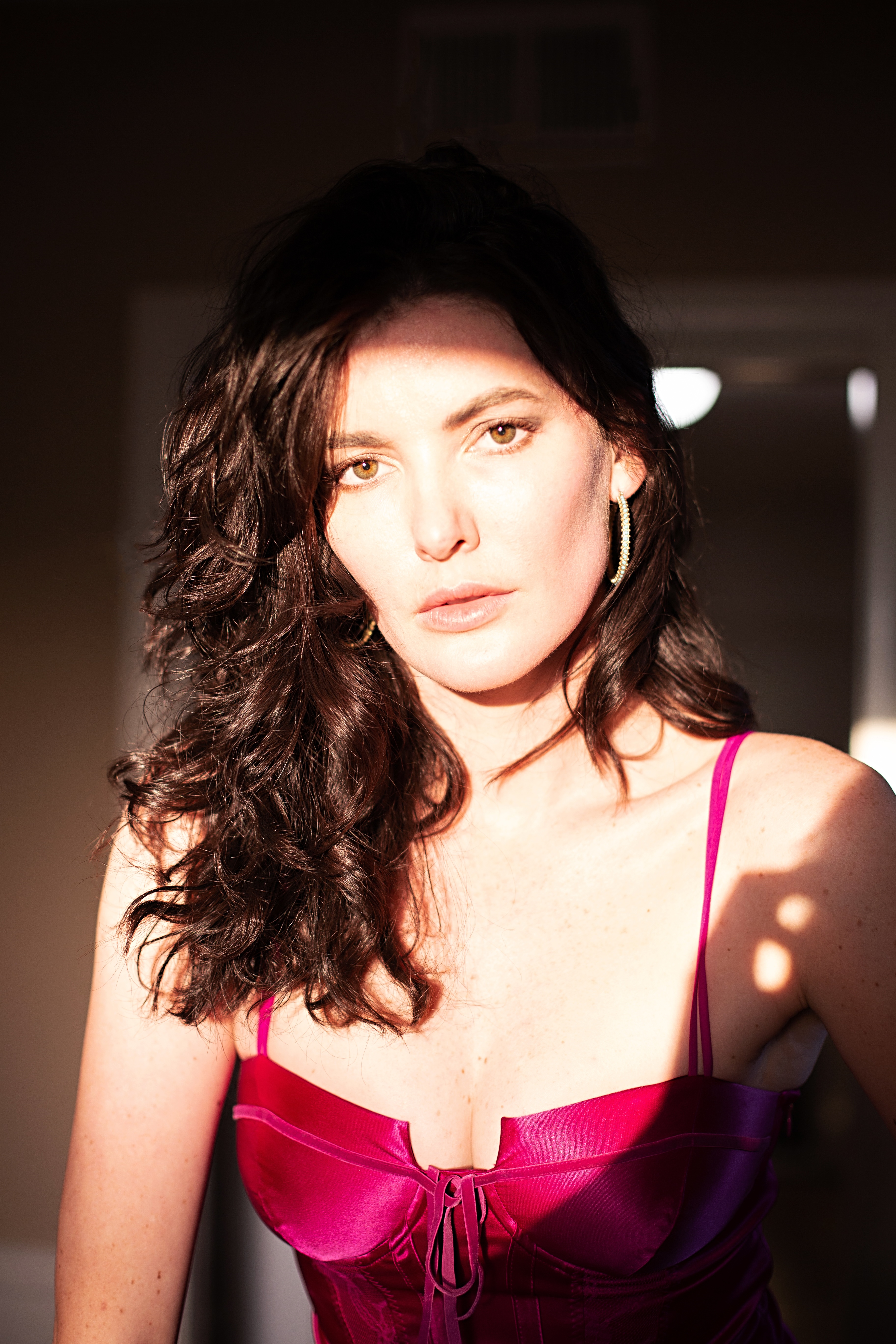 actor Chelsea Edmundson large photo