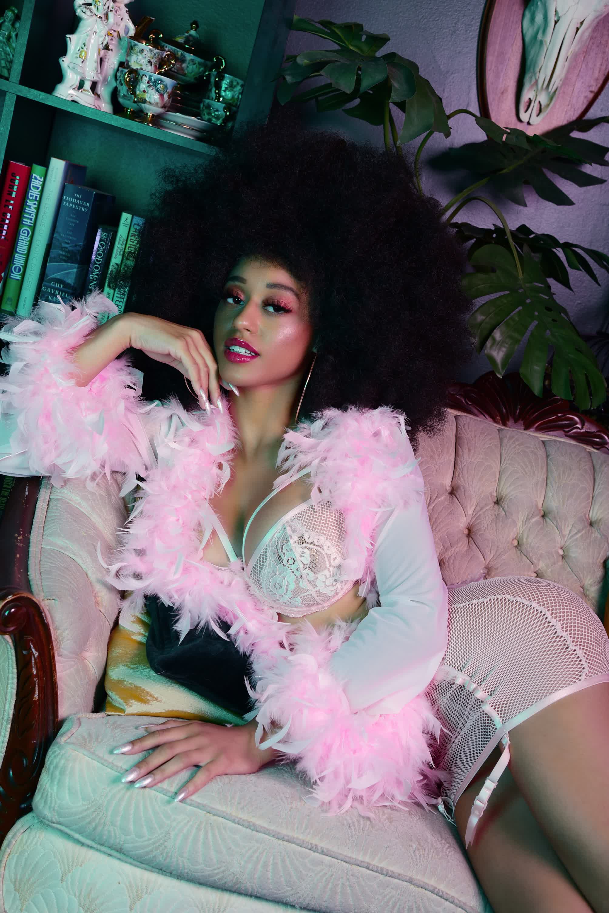 actor Stormi Maya large photo