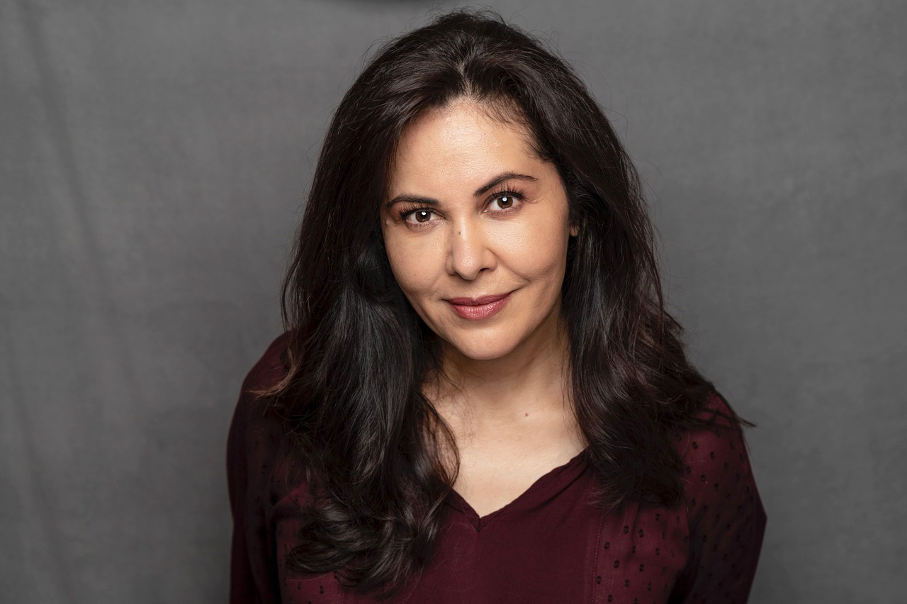 actor Diane Villegas large photo