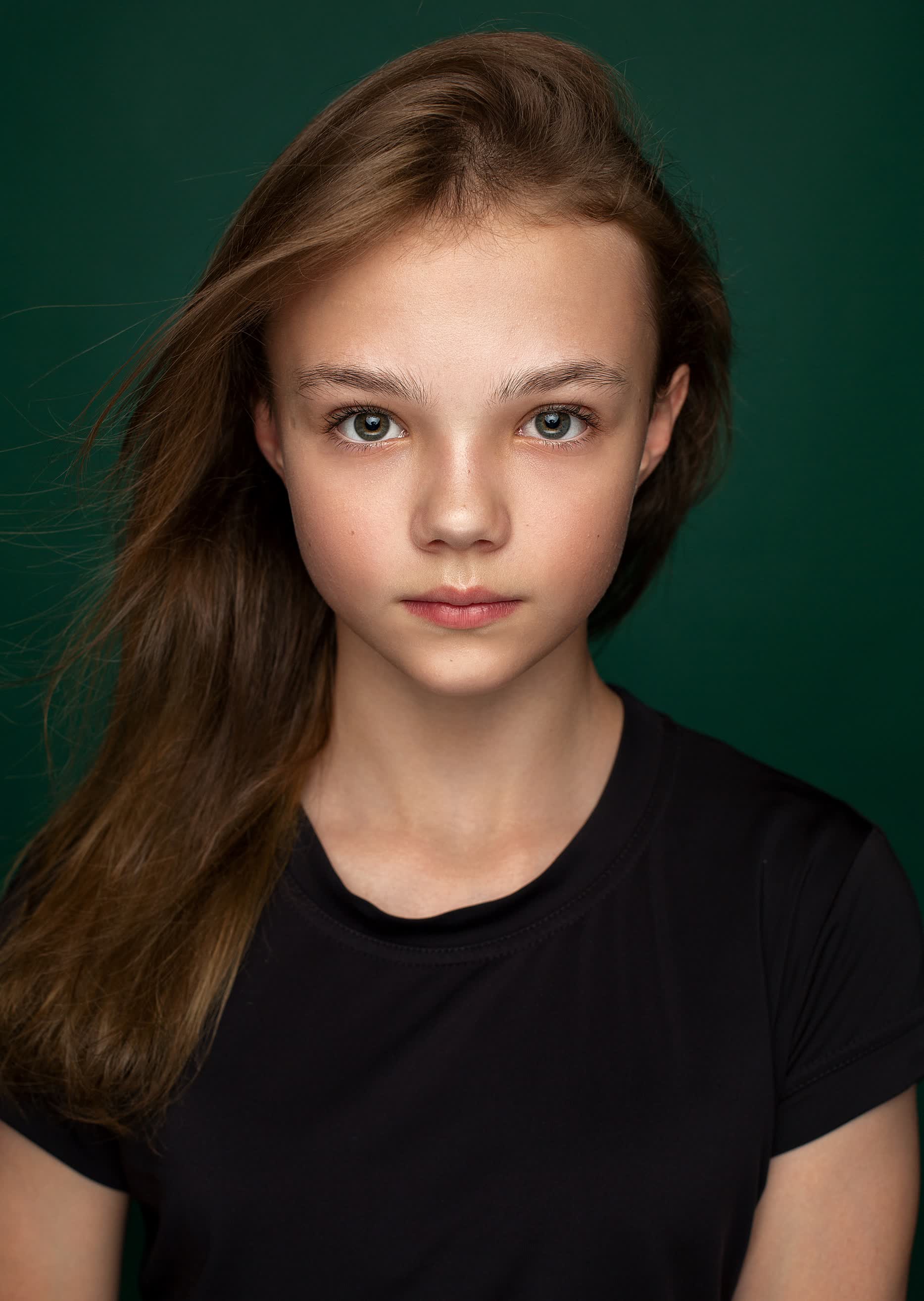 actor Maria Abramova large photo