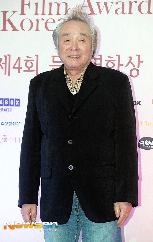 actor Moon Chang-gil large photo