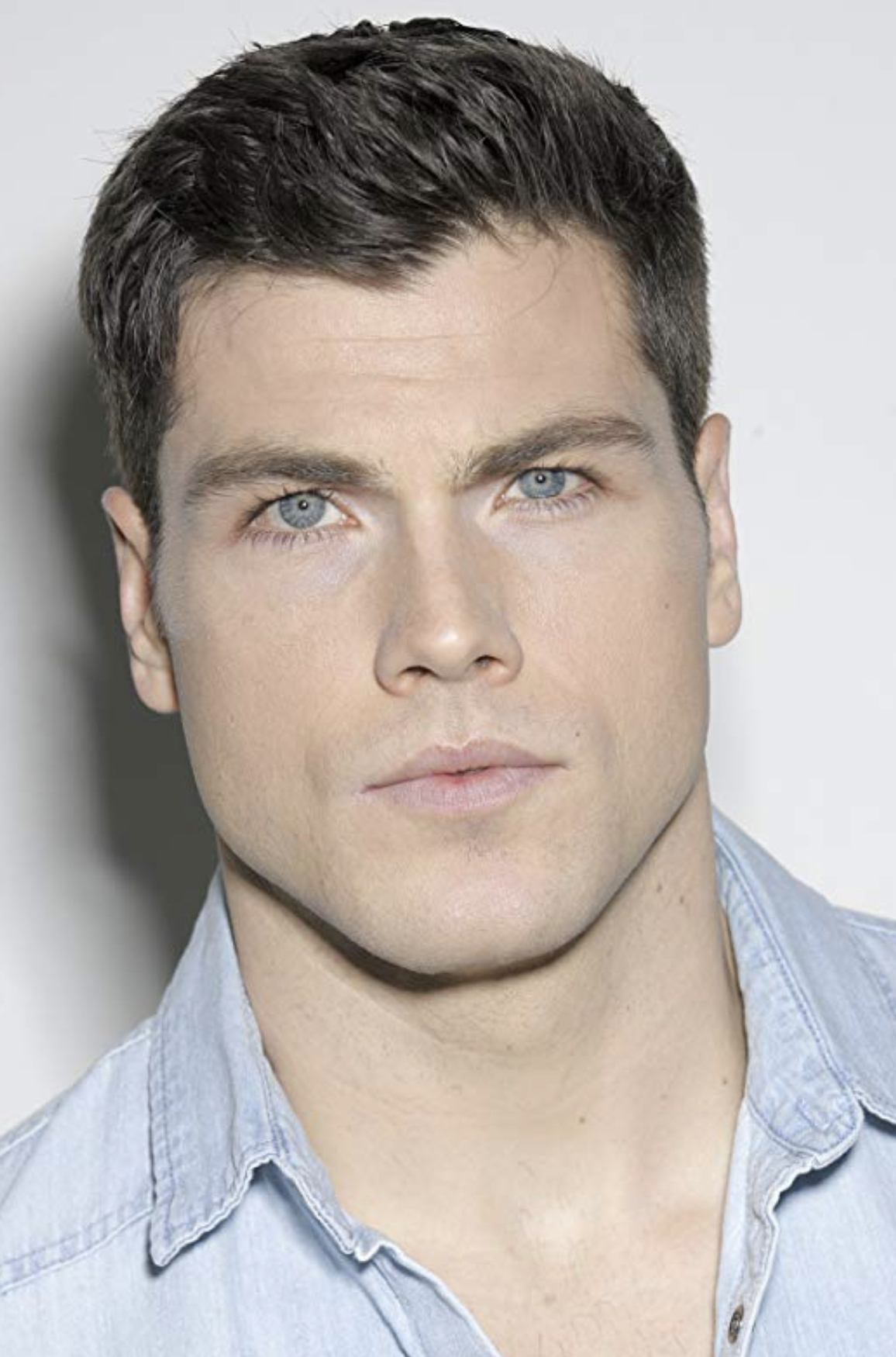 actor Miles Burris large photo