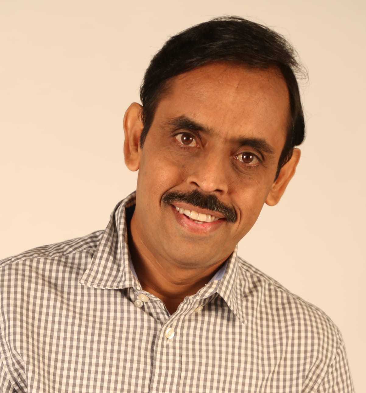 actor Narendra Khatri large photo