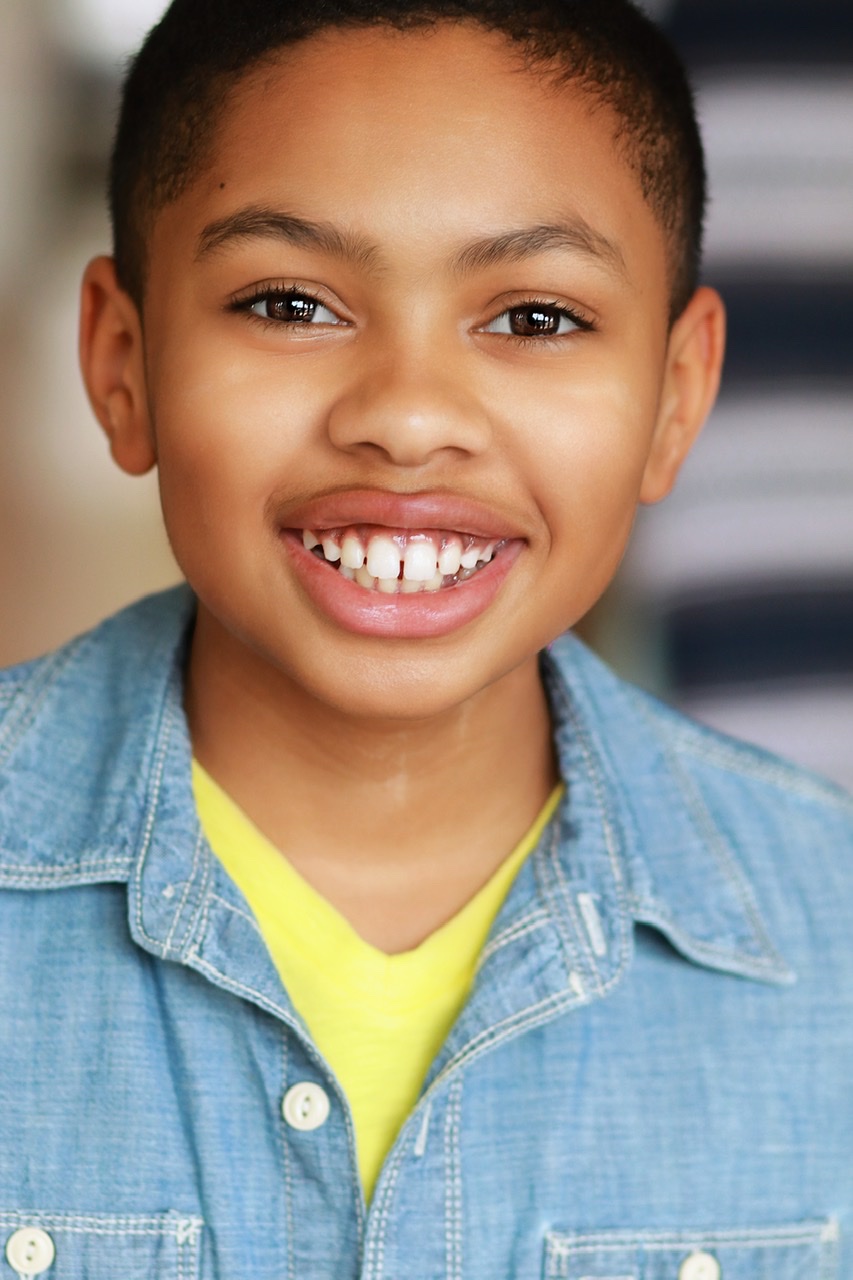 actor Phoenix Nicholson large photo