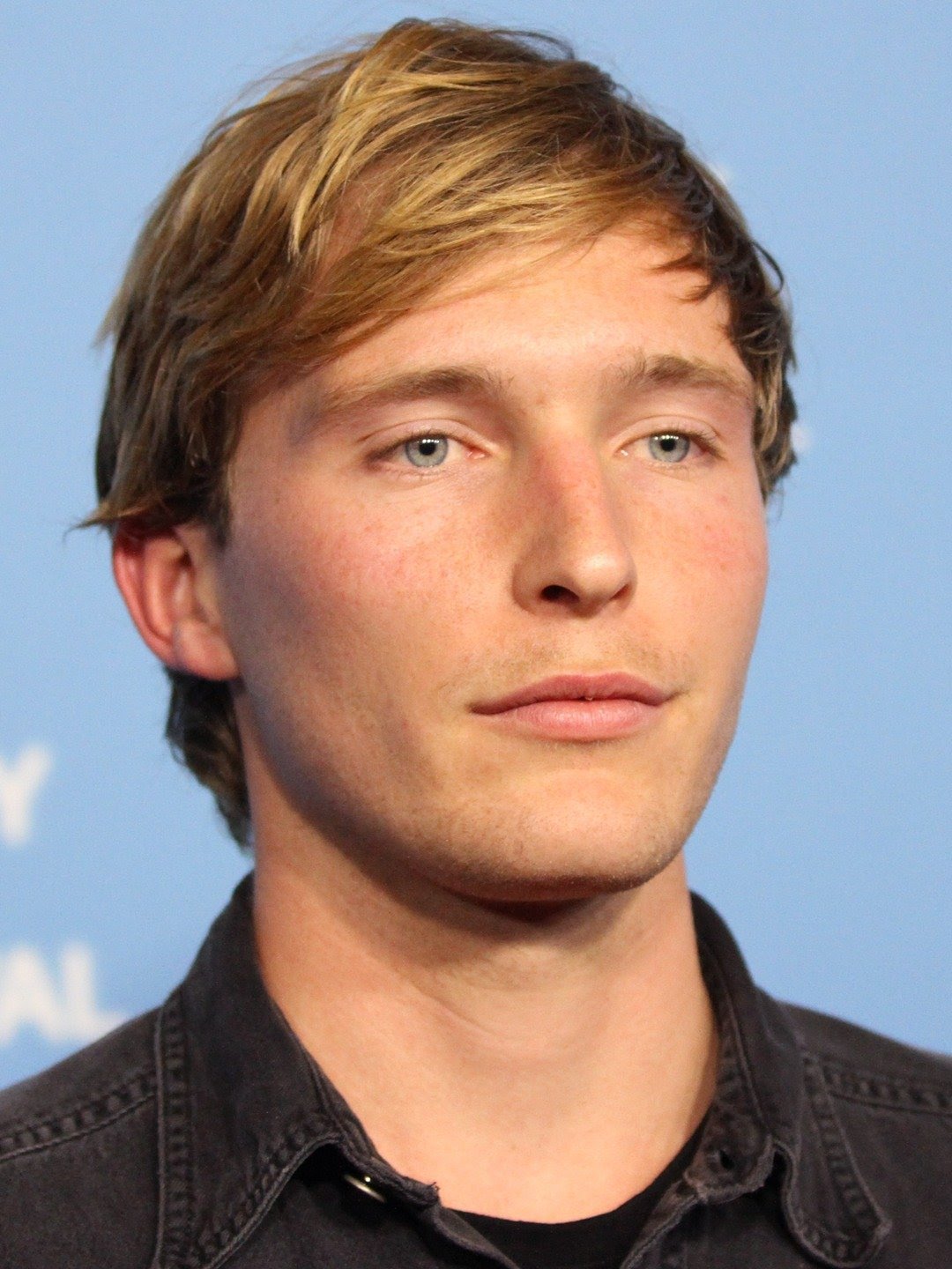 actor Sean Keenan large photo