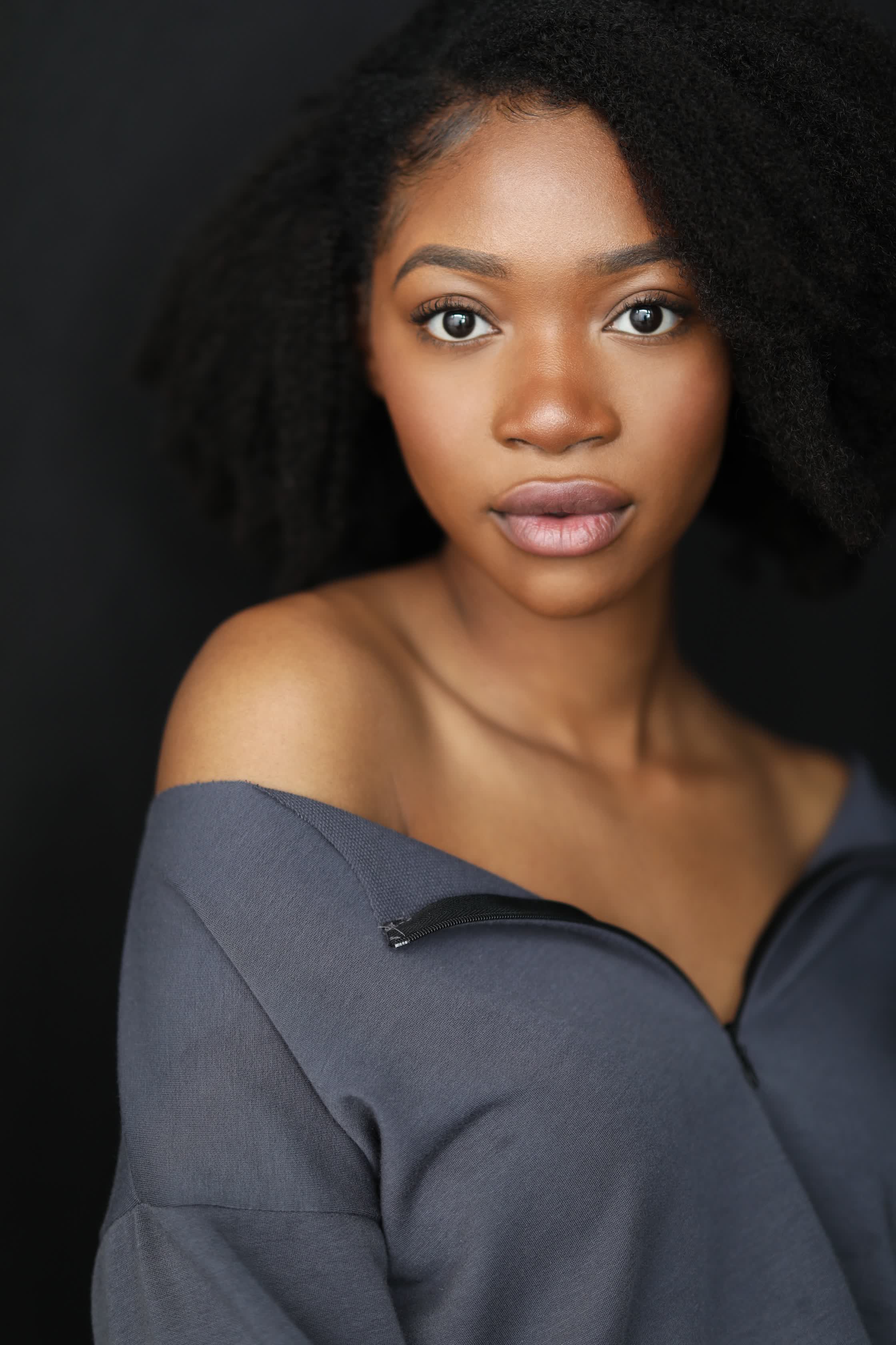 actor Kelcey Mawema large photo