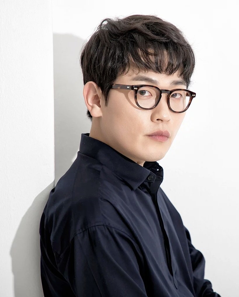 actor Lee Hae-woon large photo