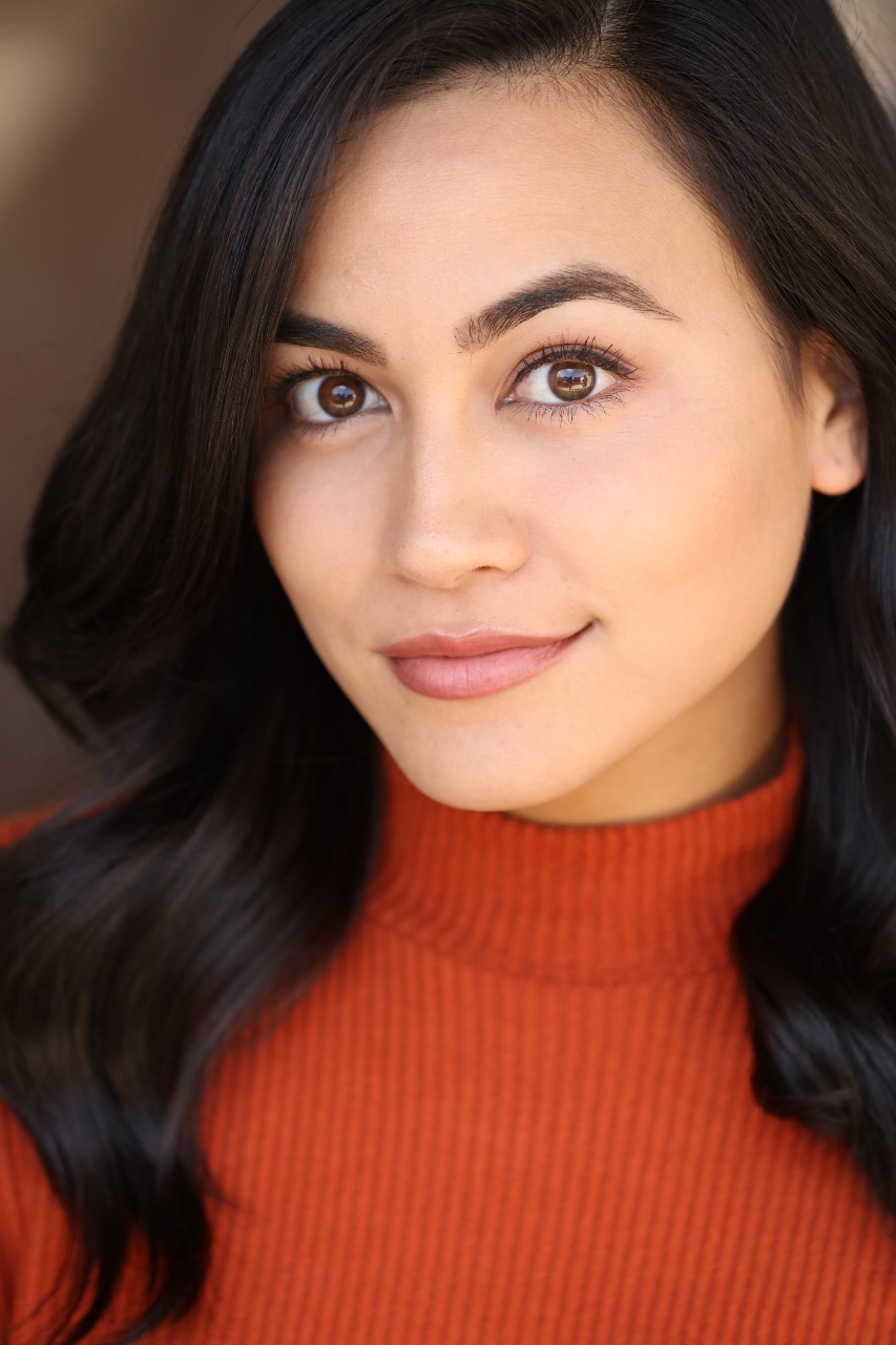 actor Lindsay Watson large photo