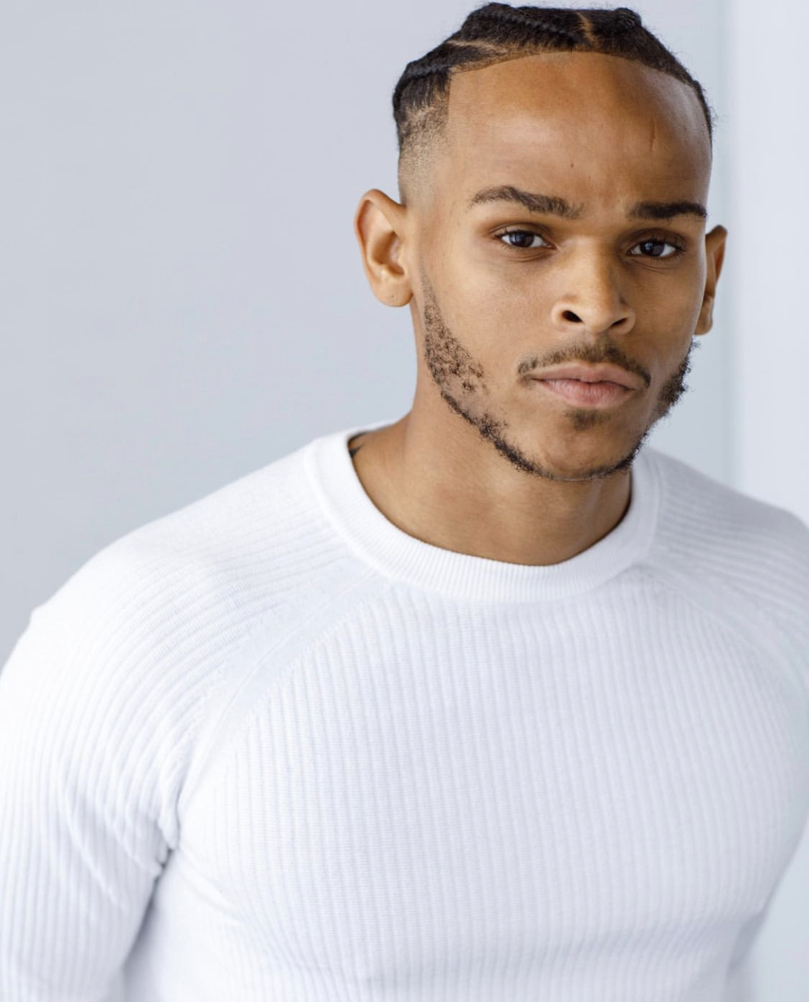 actor Terayle Hill large photo