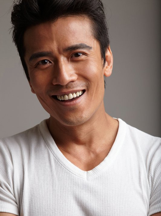 actor Michael Tong large photo