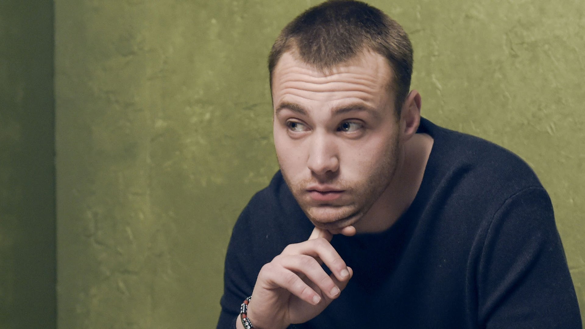 actor Emory Cohen large photo
