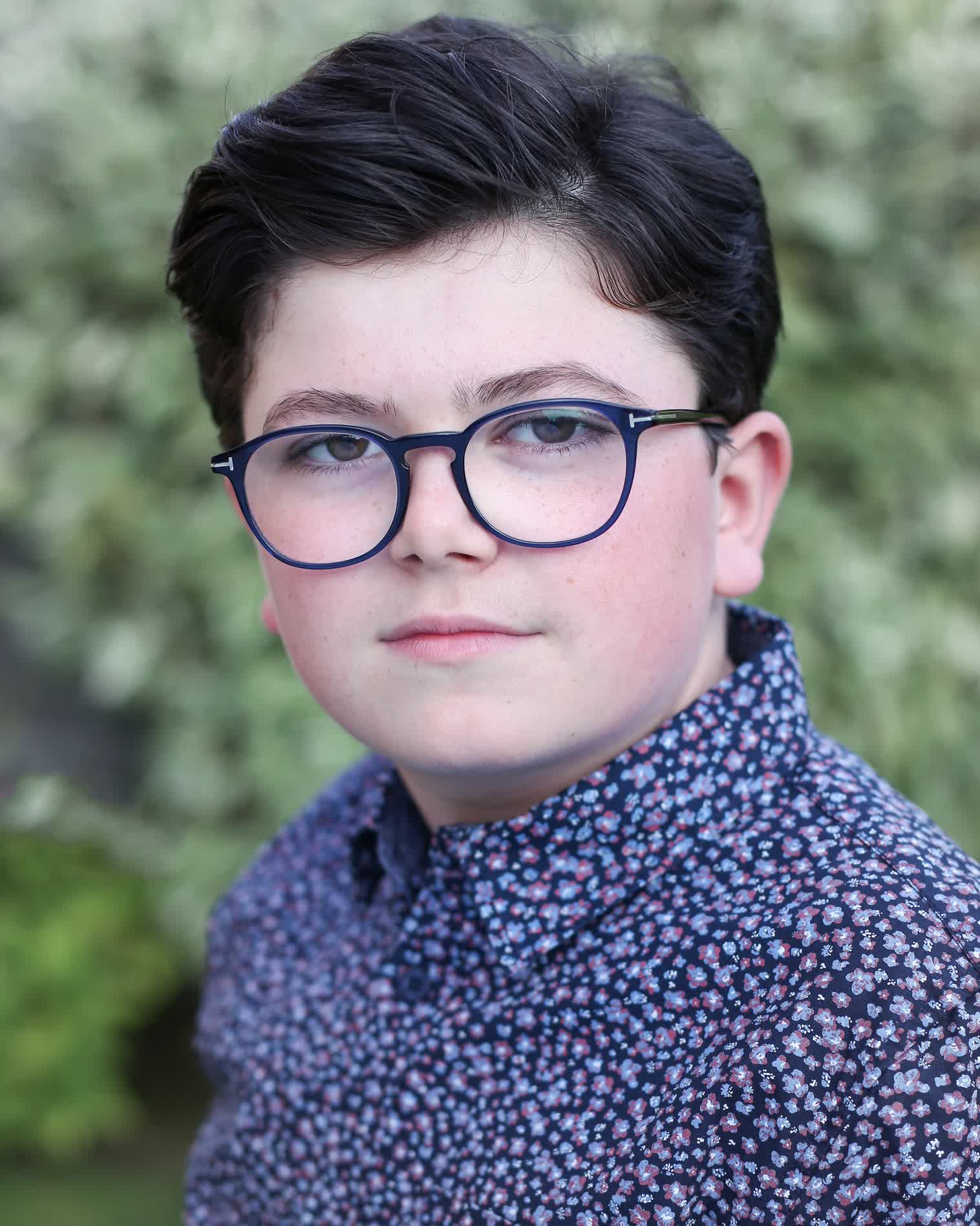 actor Archie Yates large photo