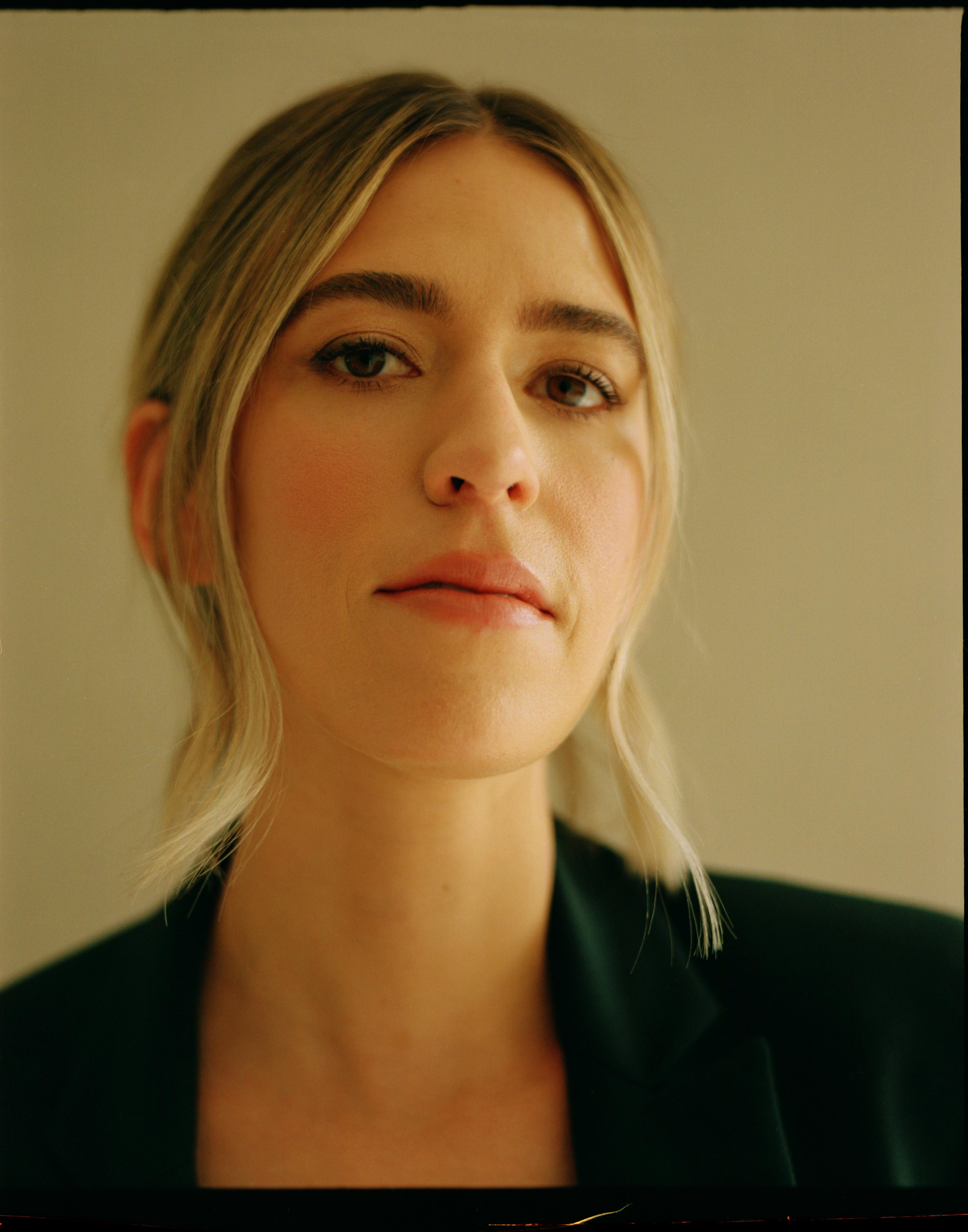 actor Haley Rawson large photo