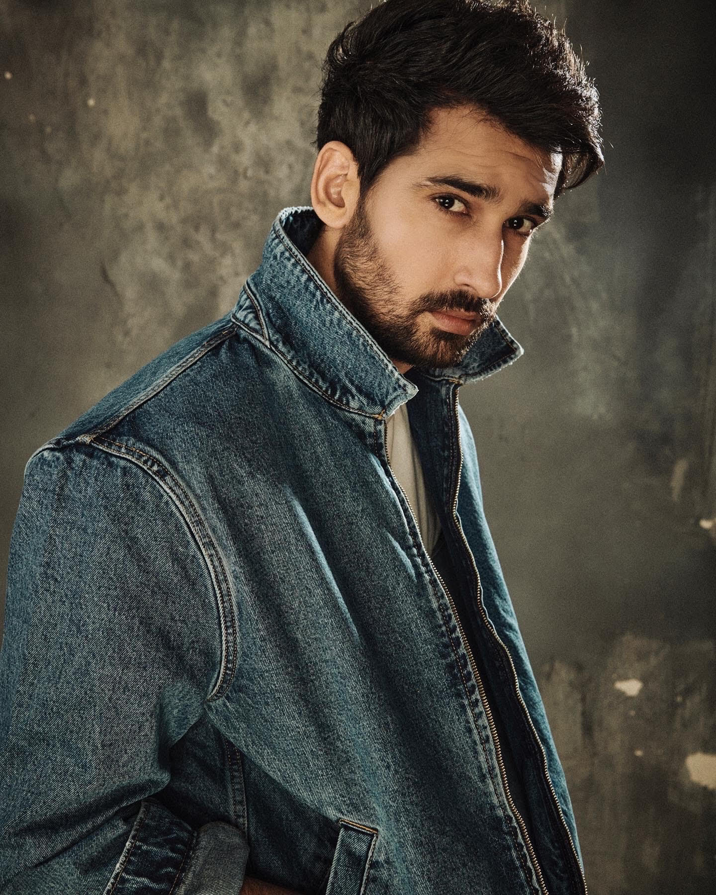 actor Dhairya Karwa large photo