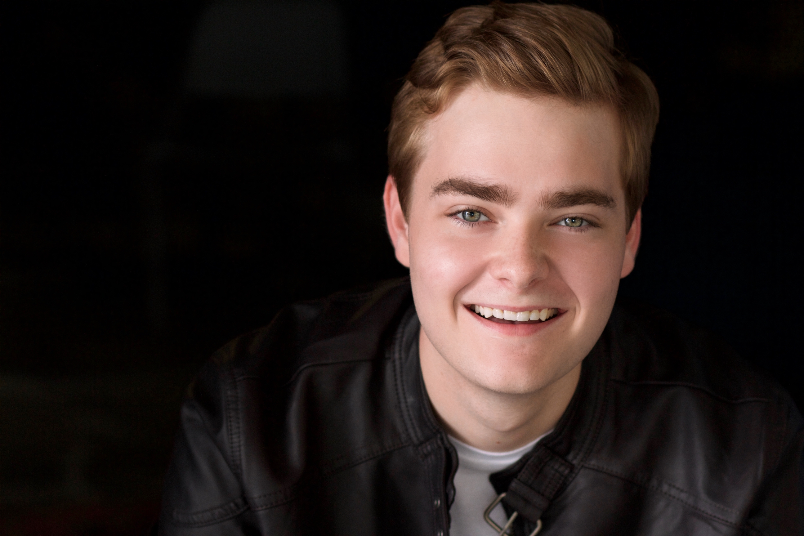 actor Zack Shires large photo