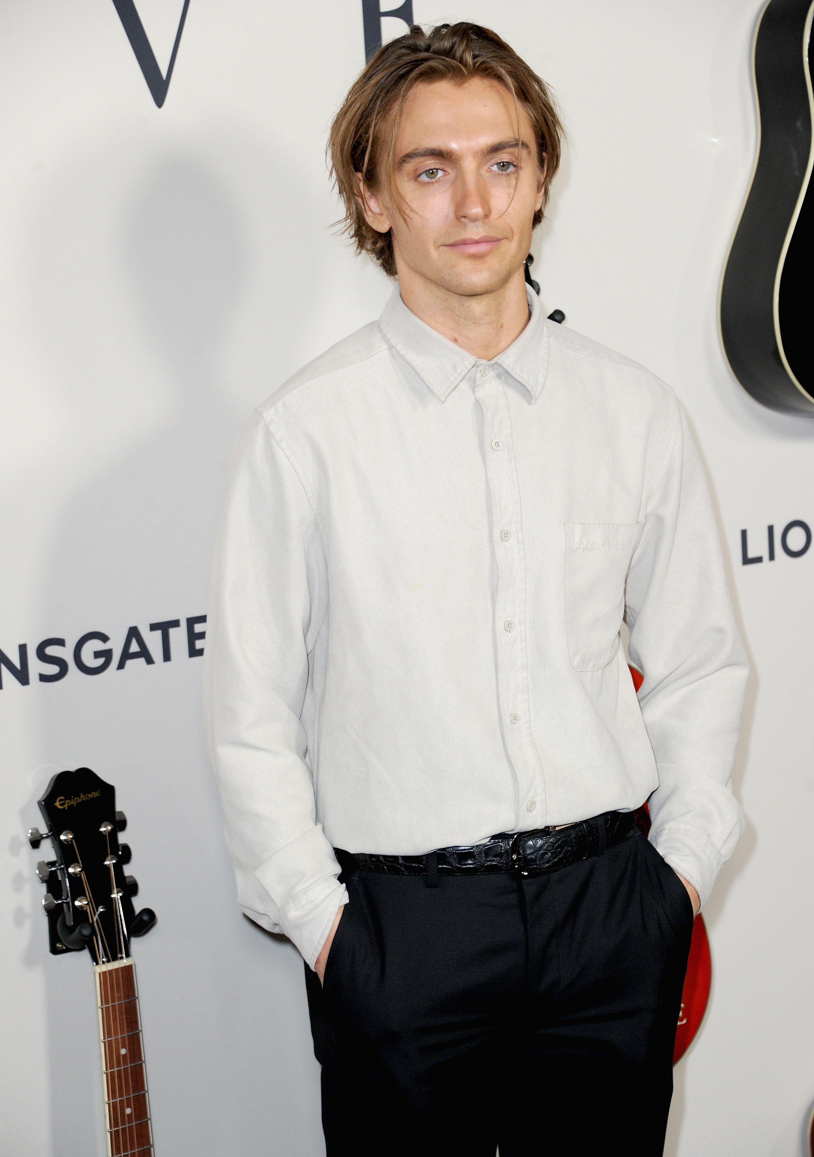 actor Hart Denton large photo