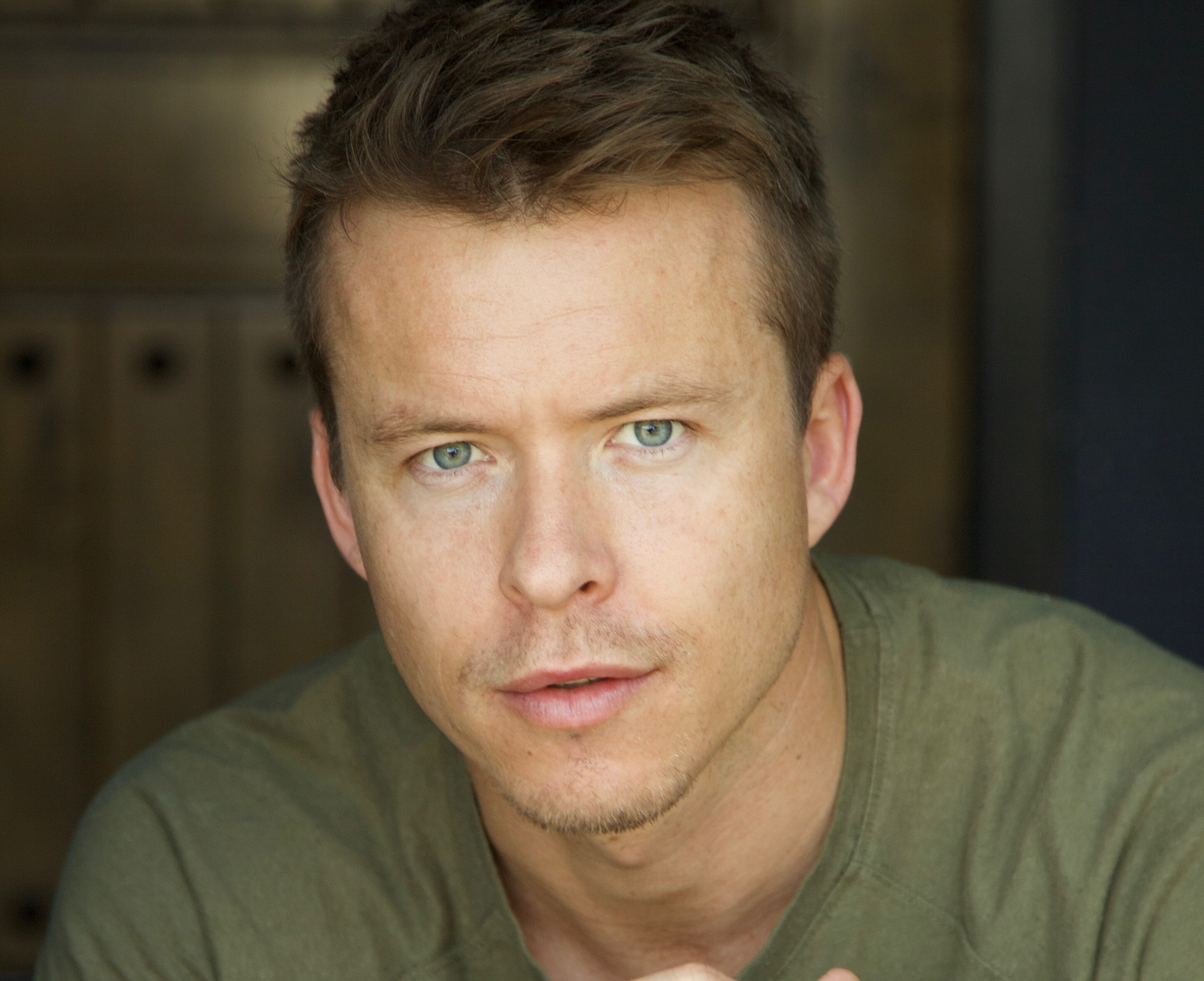 actor Todd Lasance large photo