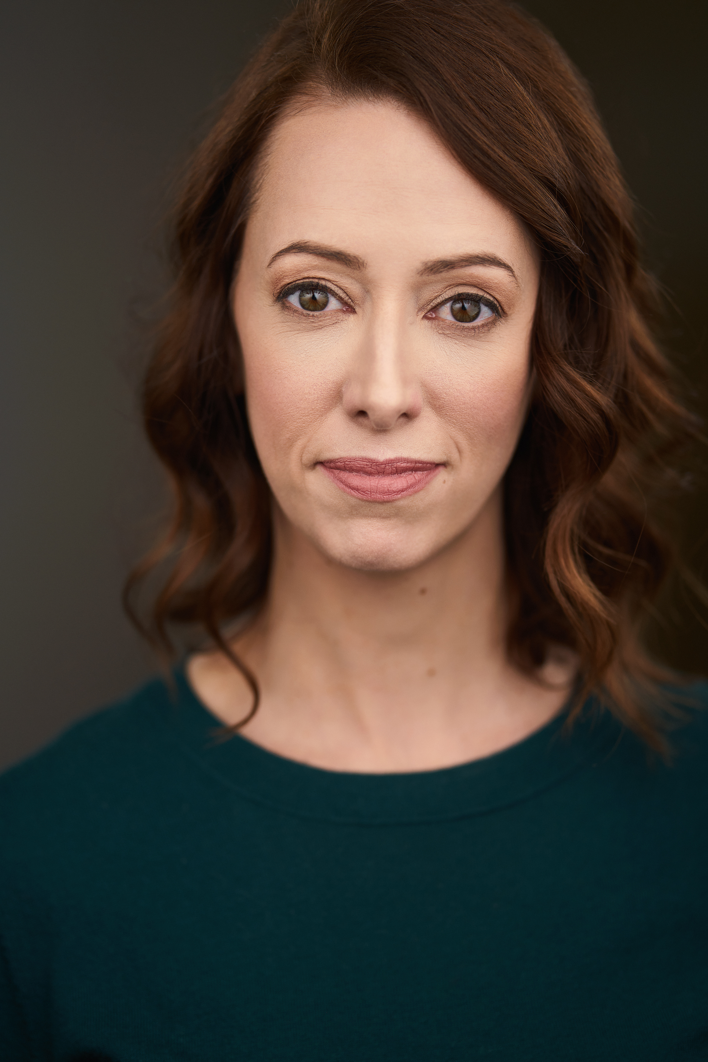 actor Sara Bynoe large photo