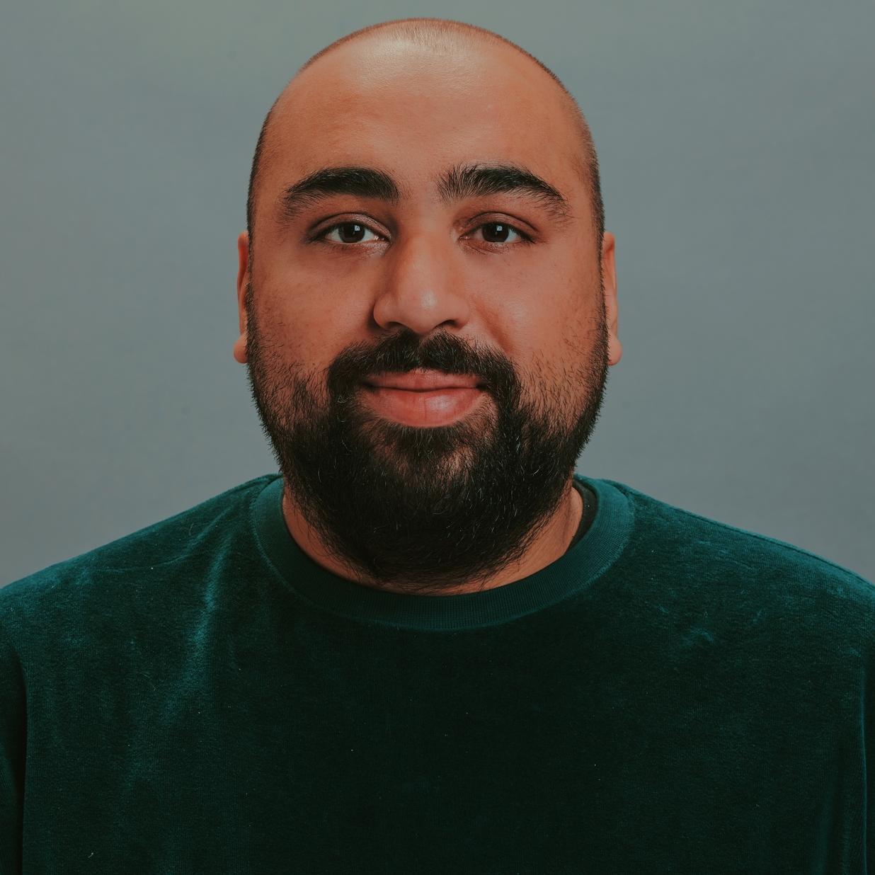 actor Asim Chaudhry large photo